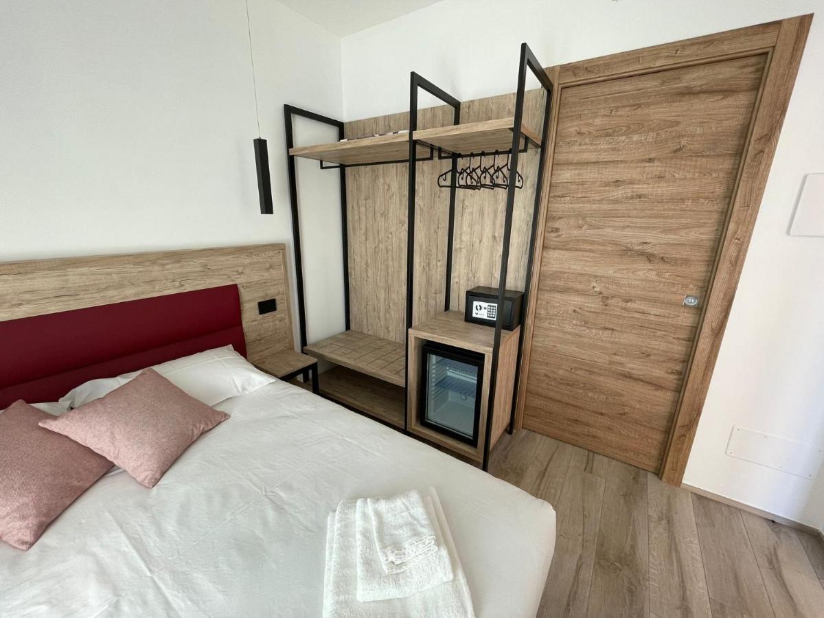 Bari Airport Rooms Esterno foto