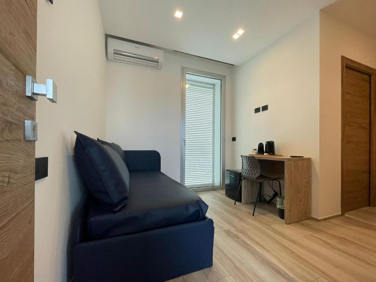 Bari Airport Rooms Esterno foto